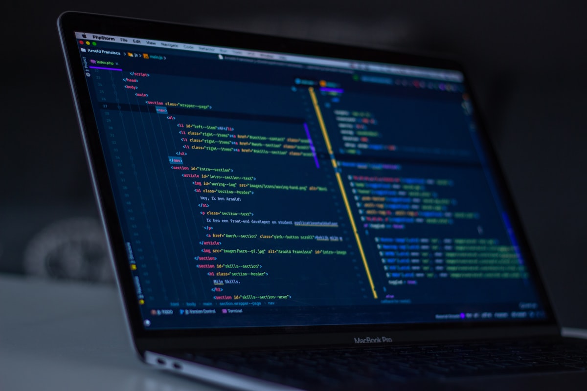Architecture & Core Engine